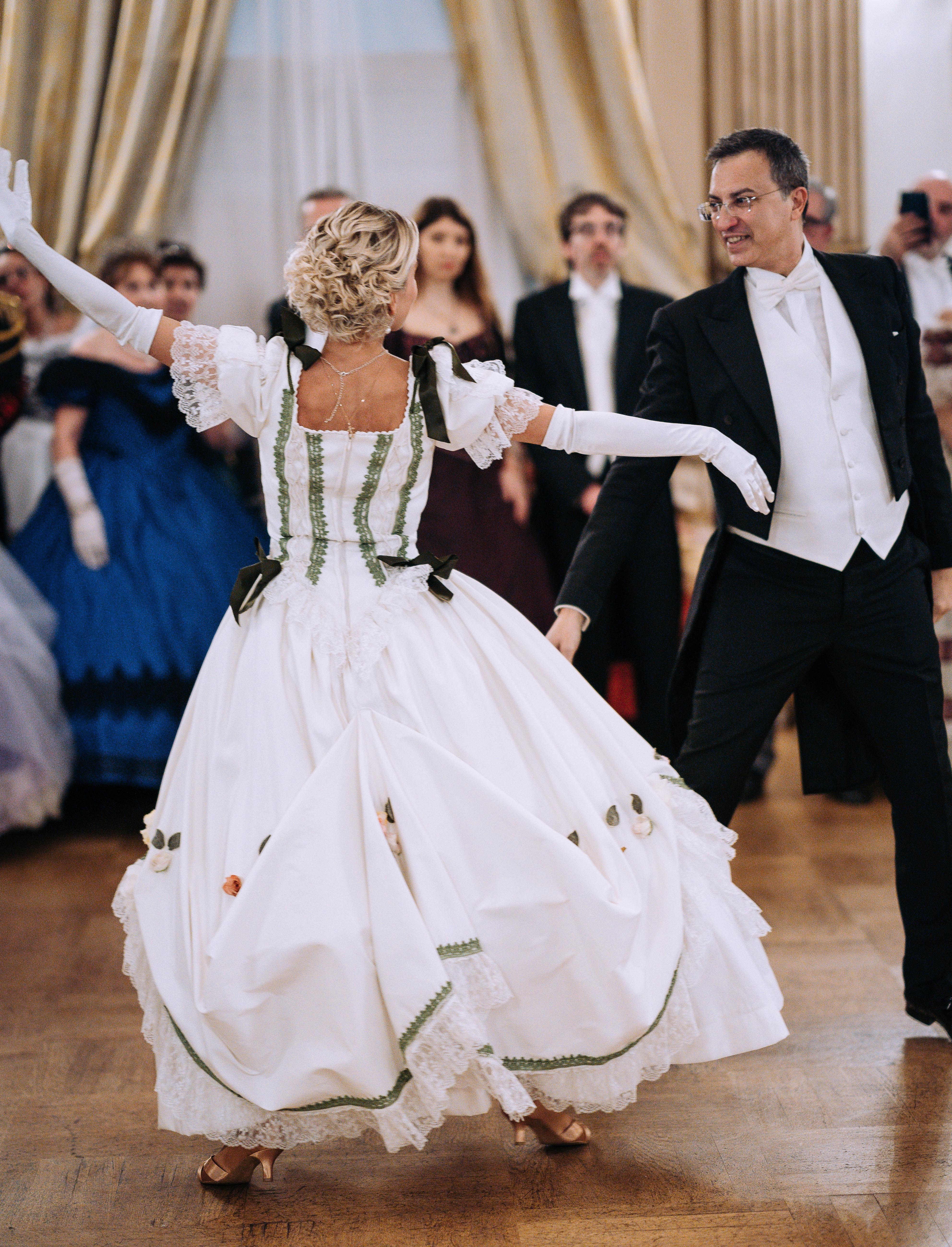 video Compagnia Nazionale Danza Storica