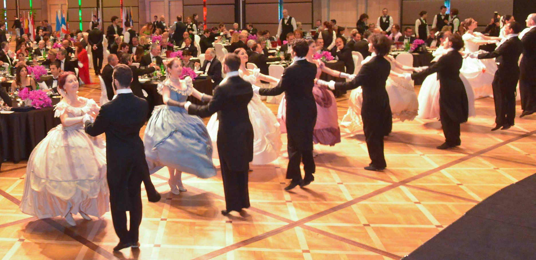 video Compagnia Nazionale Danza Storica