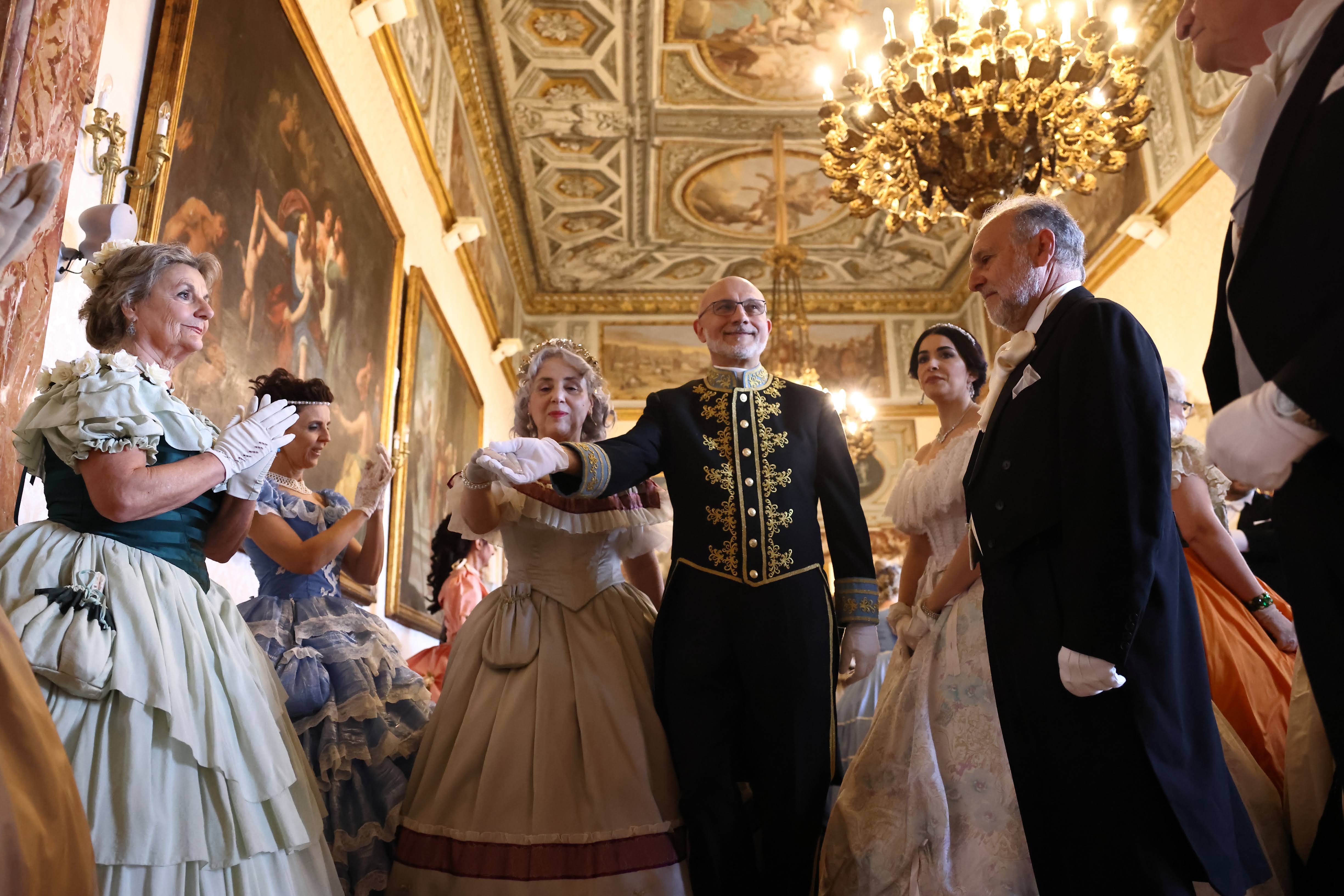 video Compagnia Nazionale Danza Storica