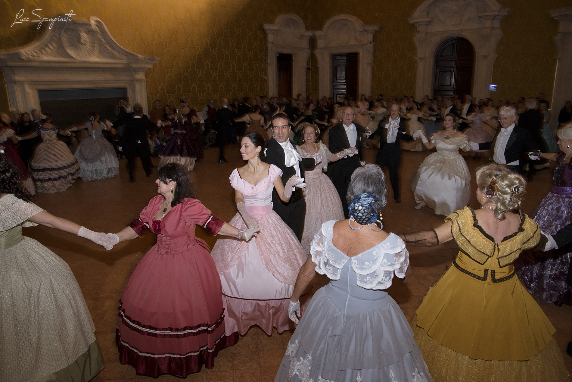 video Compagnia Nazionale Danza Storica