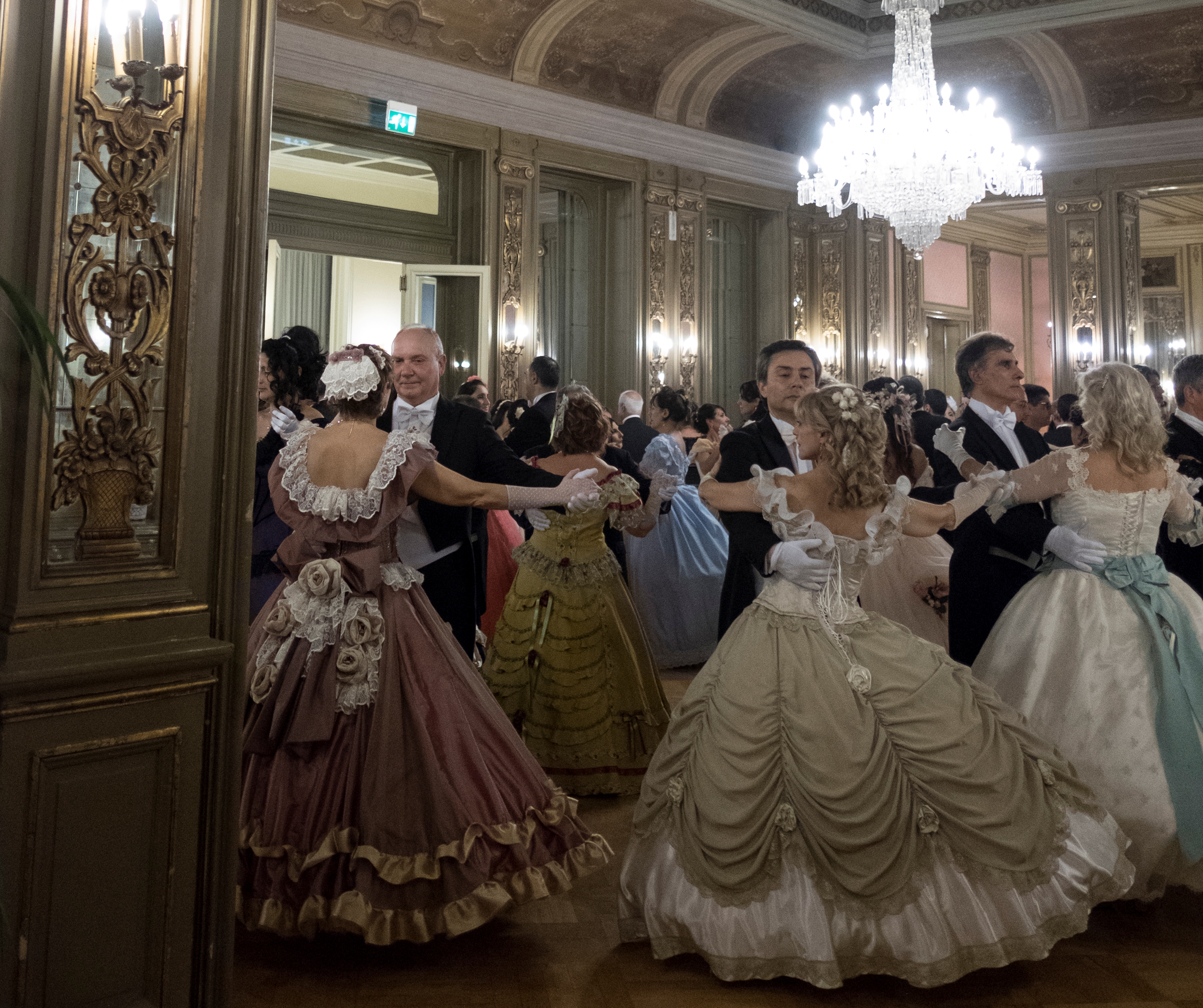 video Compagnia Nazionale Danza Storica